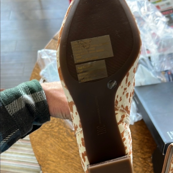 Stylish Brown and White Women's Boots - Picture 2 of 2